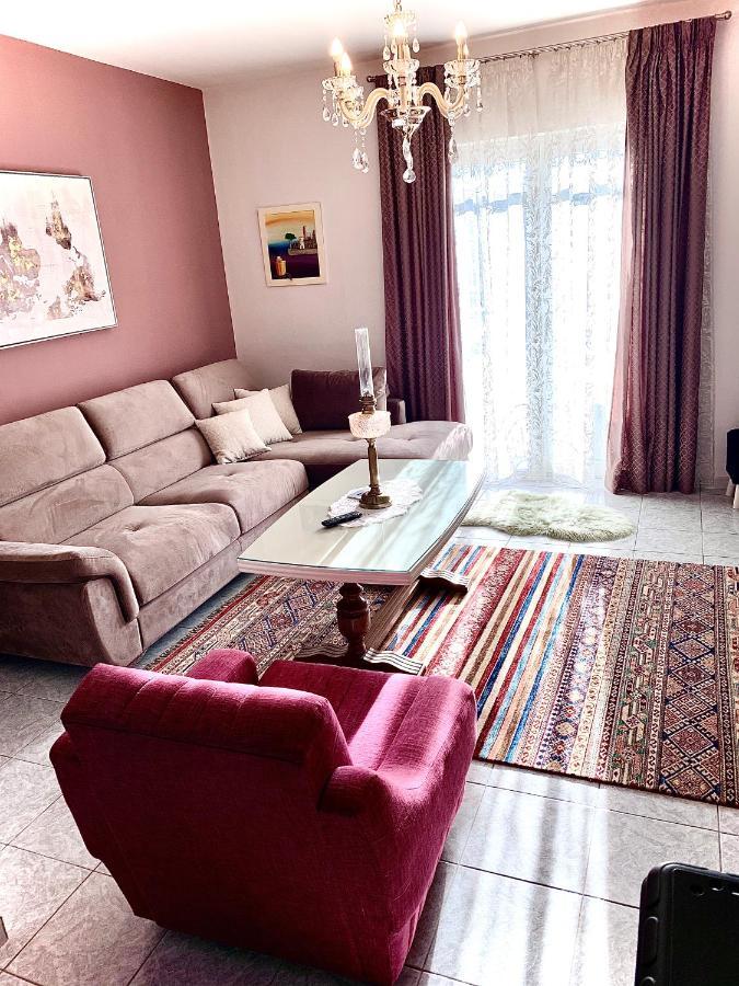 Holiday Home Endi Unesic Luaran gambar