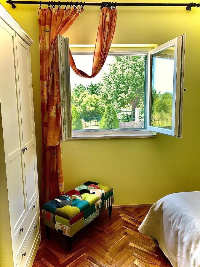 Holiday Home Endi Unesic Luaran gambar