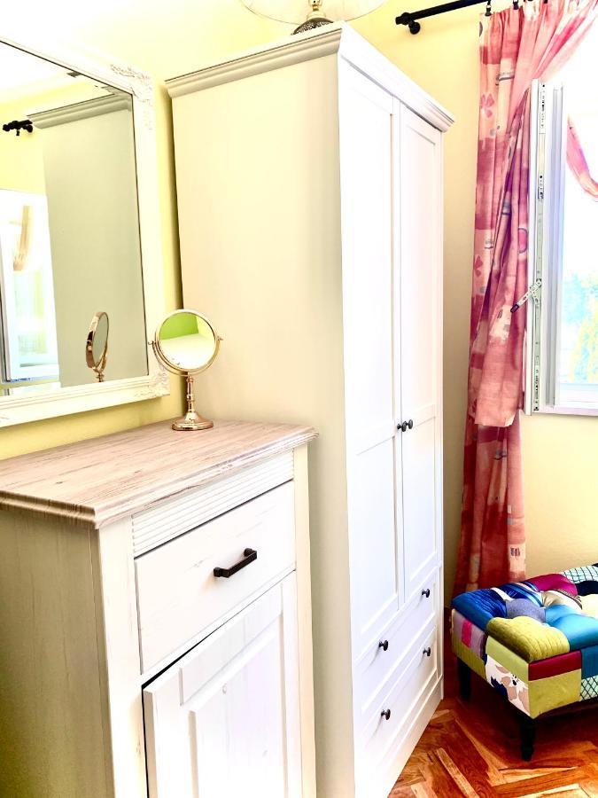 Holiday Home Endi Unesic Luaran gambar