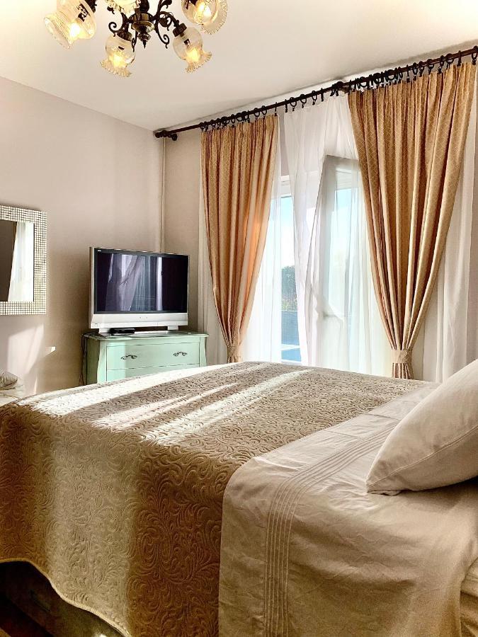Holiday Home Endi Unesic Luaran gambar